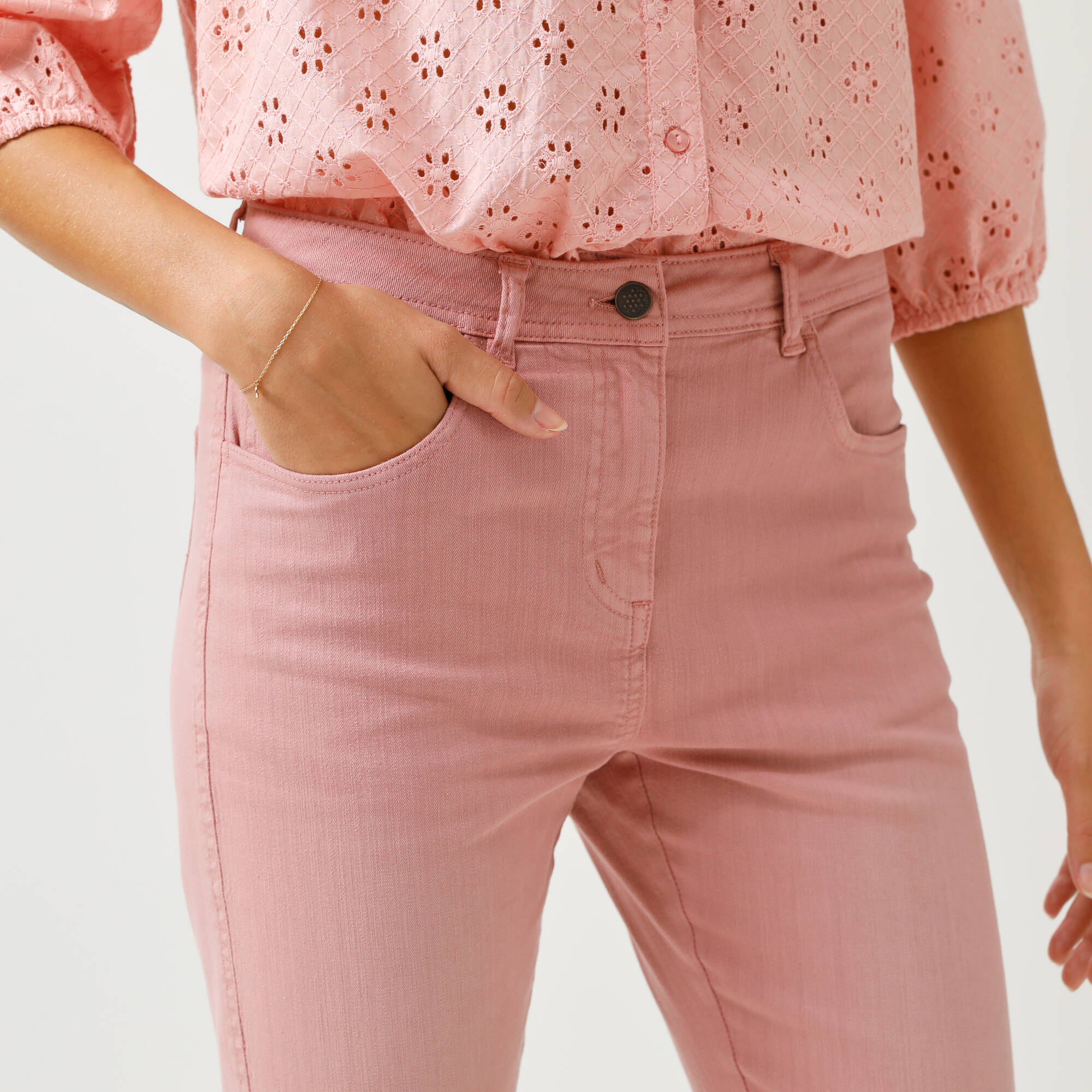 Pantalon slim, taille haute, grande stature