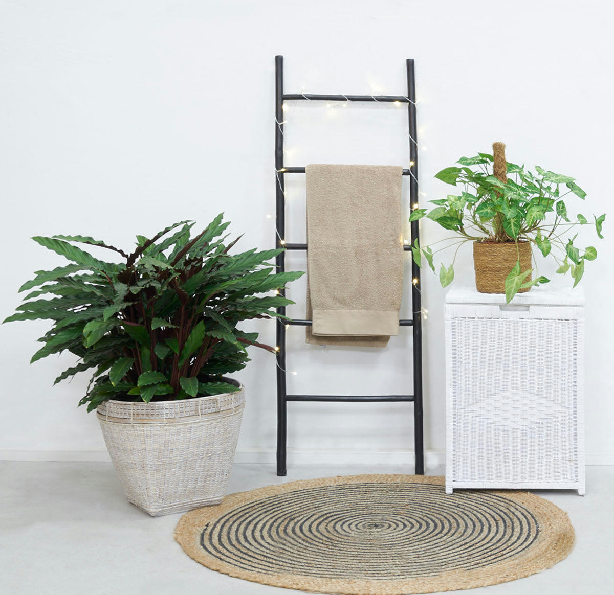 - Échelle porte serviette en bambou noir