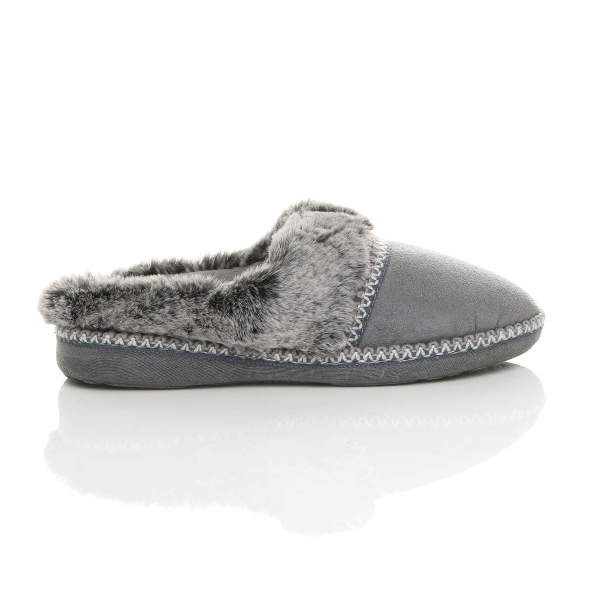 AJVANI Flat Heel  Slippers