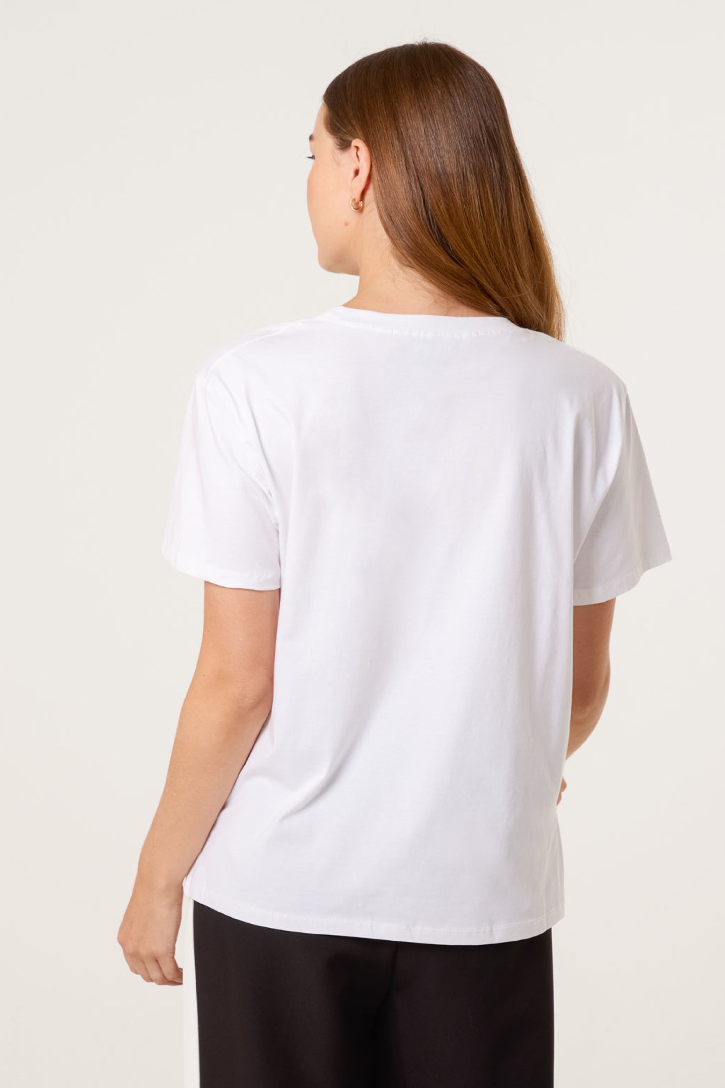 Blue Vanilla Ivory Stylish Graphic Illustration T-Shirt