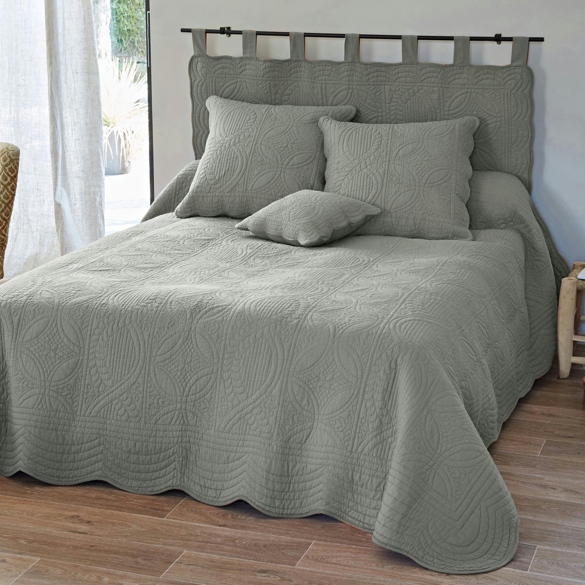 BAILLARGUES - Boutis 250x250 marron glacé en coton 370 g/m²