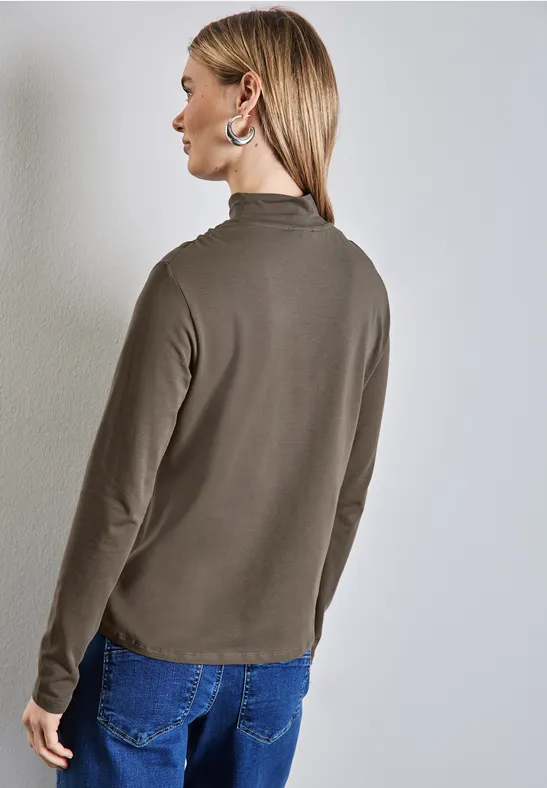 Shirt mit geraffter Schulter