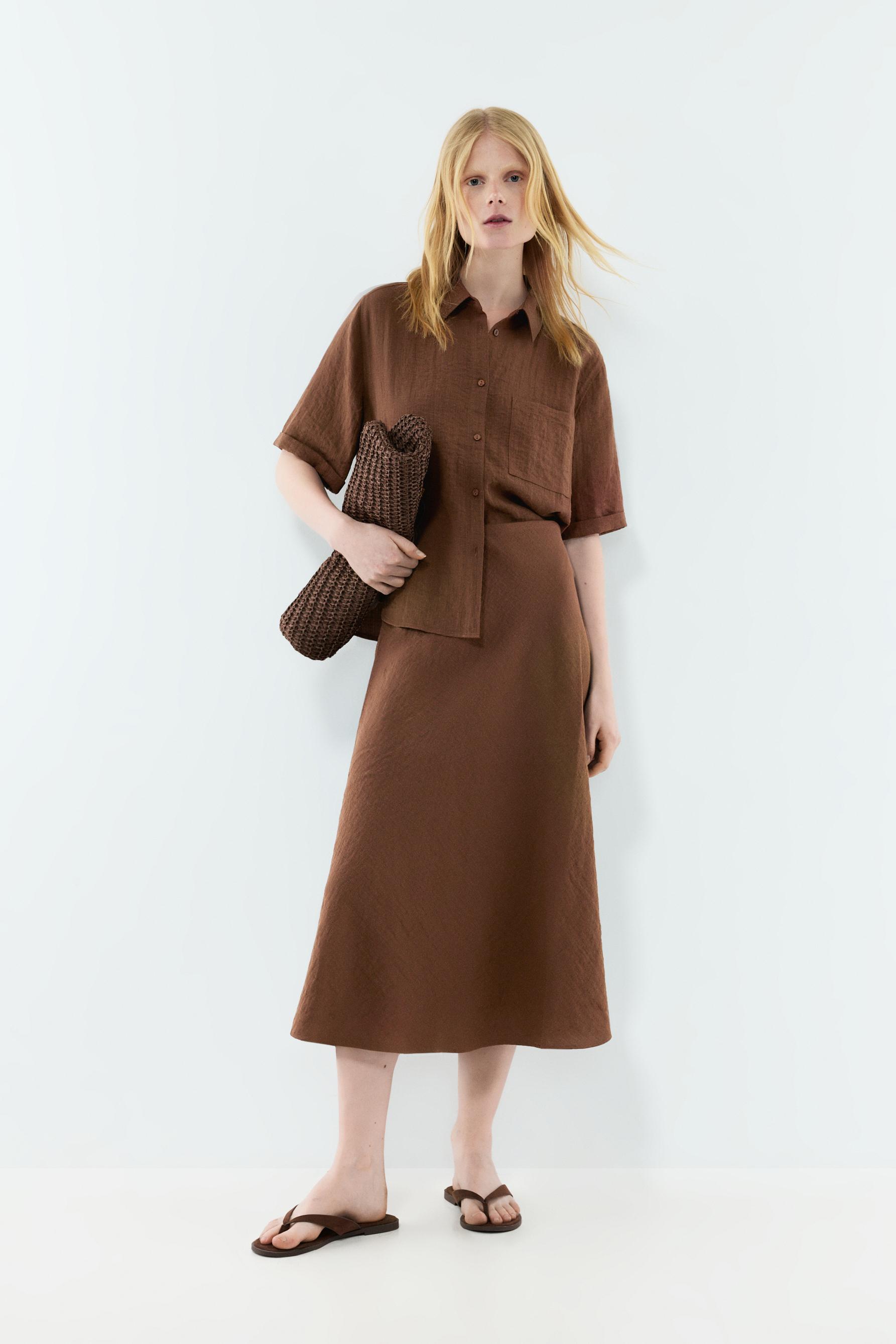 Falda midi textura