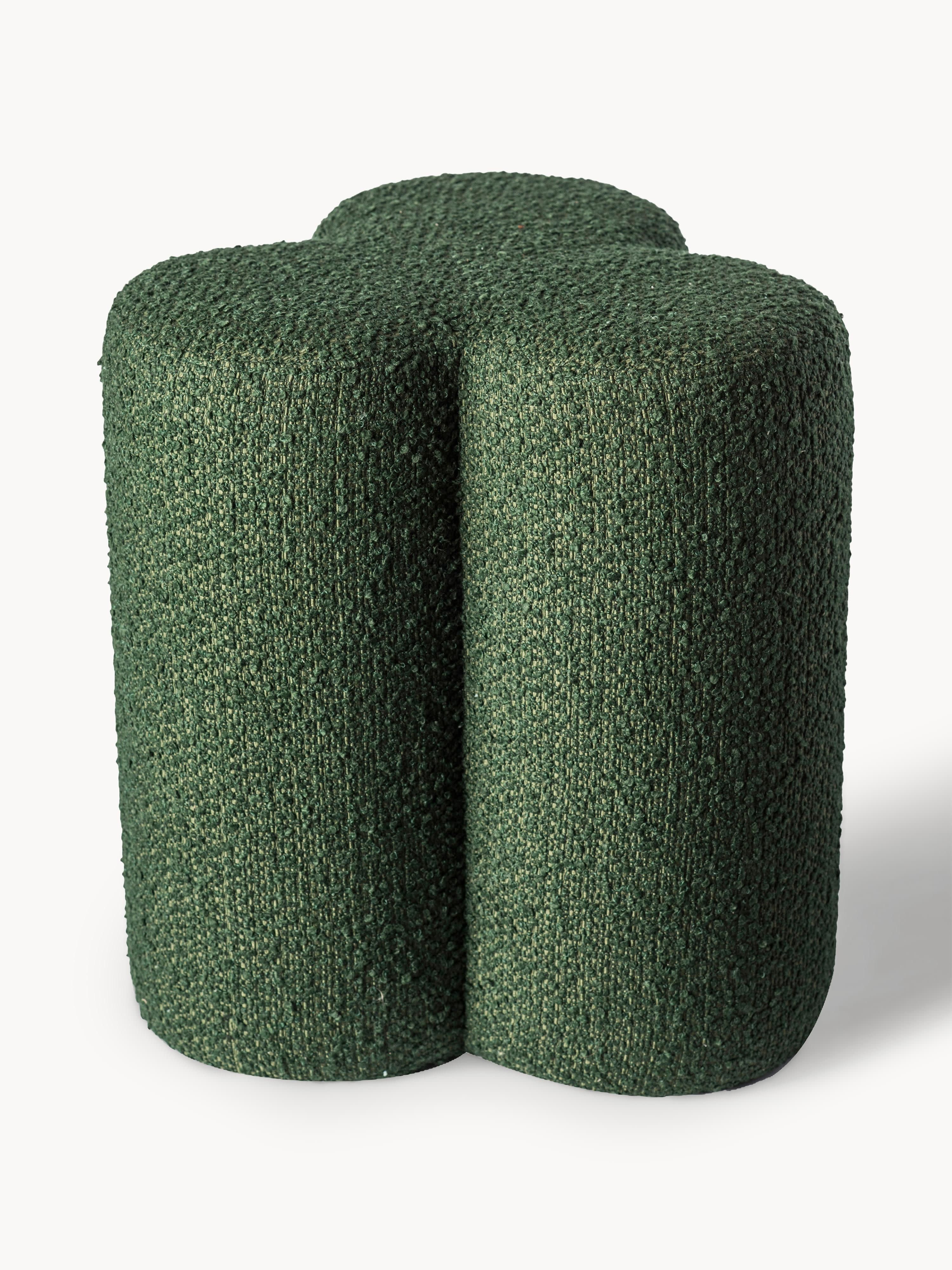 Bouclé-Polsterhocker Clover
