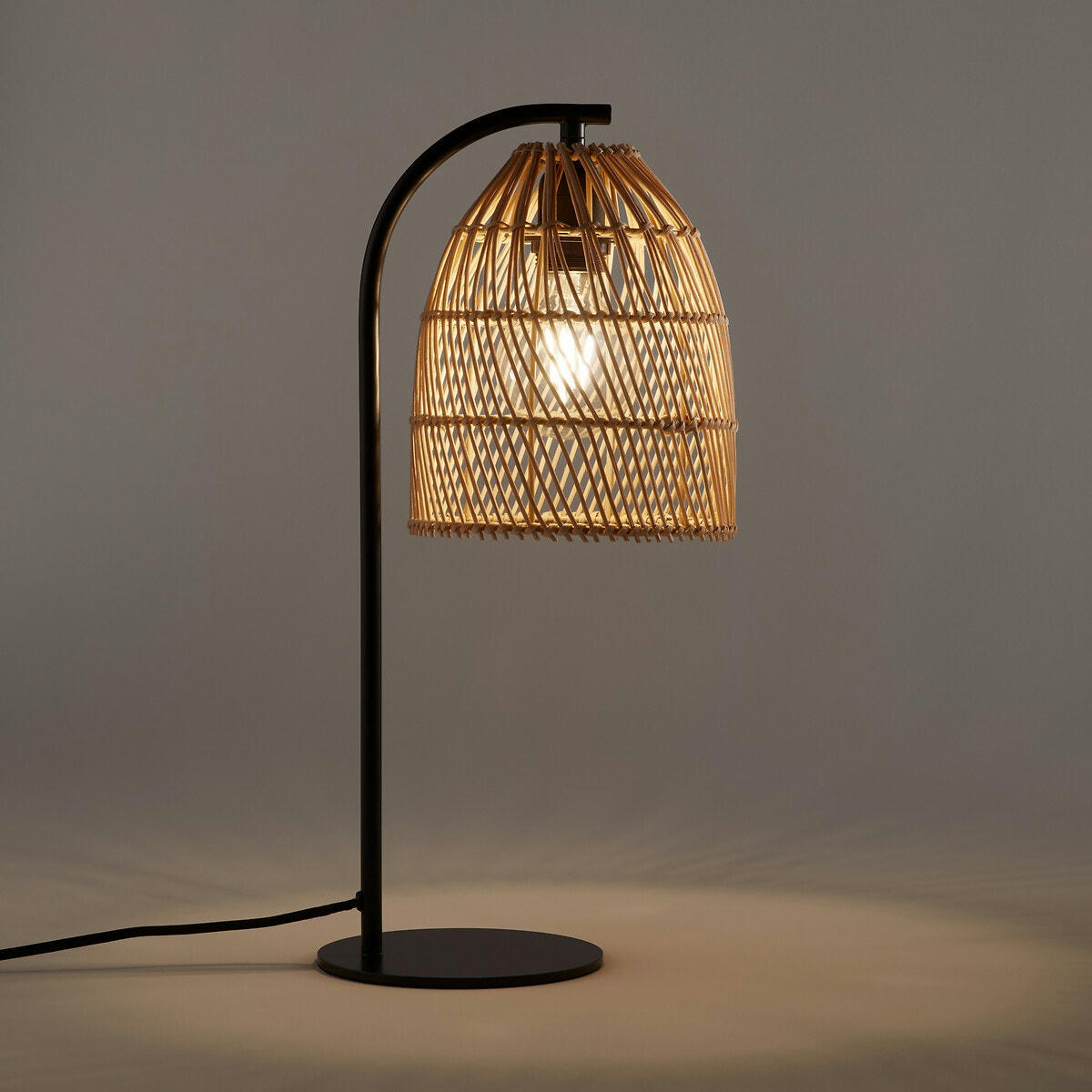 Lampe à poser métal fer et rotin, Dankia