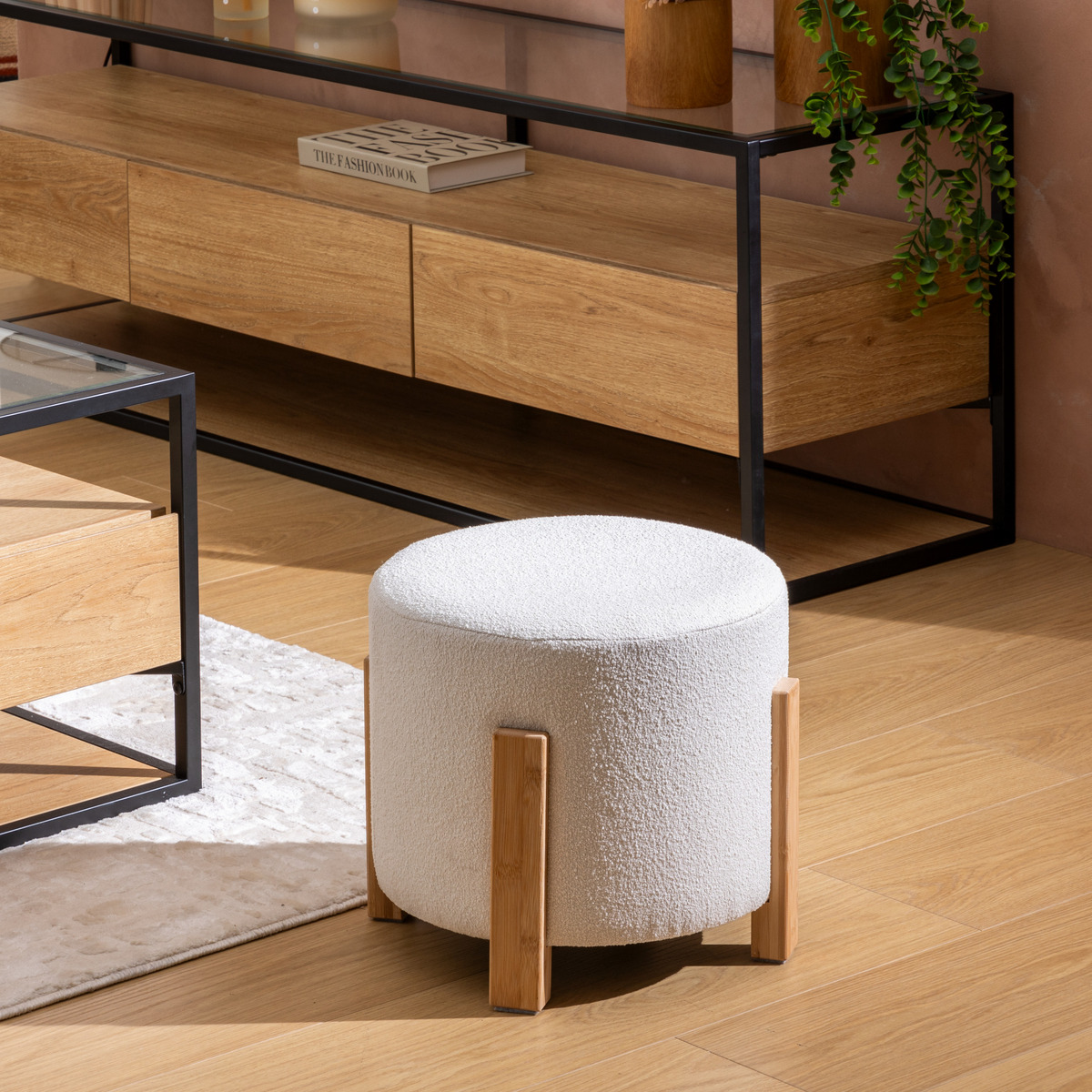 Stool "Bansa" Boucl&eacute;, Bamboo, White, D.37.5x32 cm