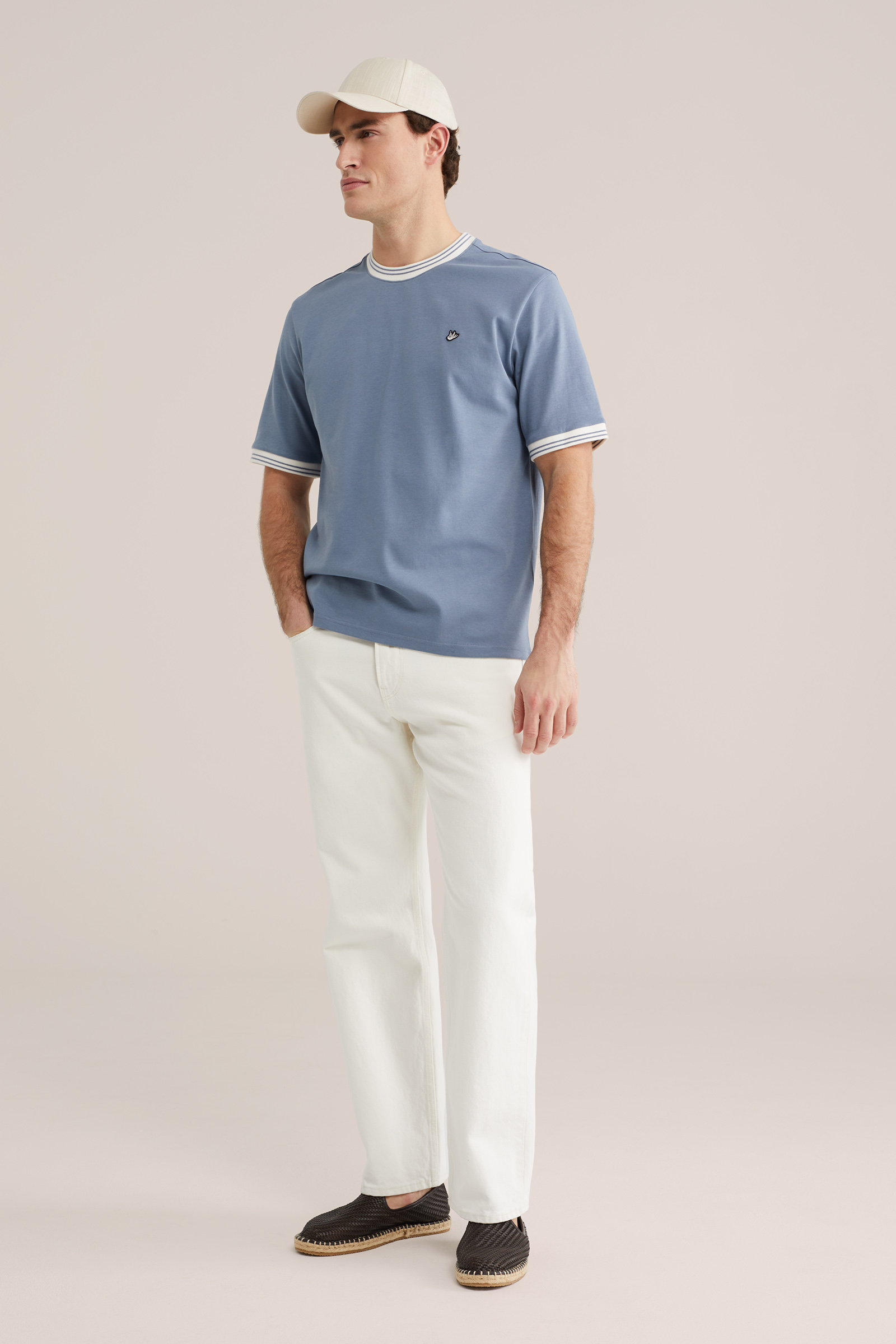 Heren relaxed fit T-shirt met contrast en embroidery