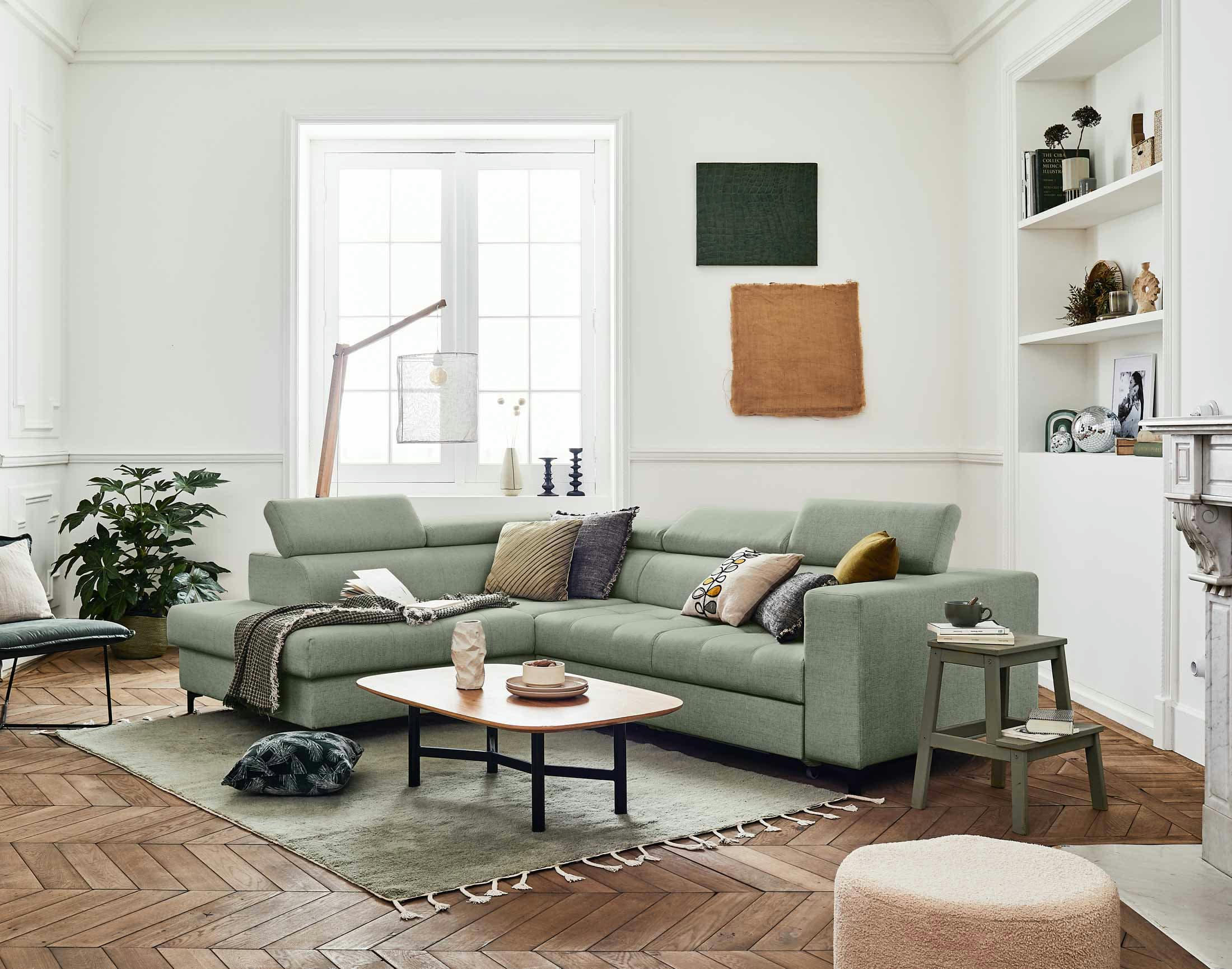 OLINDA - Canapé d'angle gauche convertible 5 places en tissu vert sauge