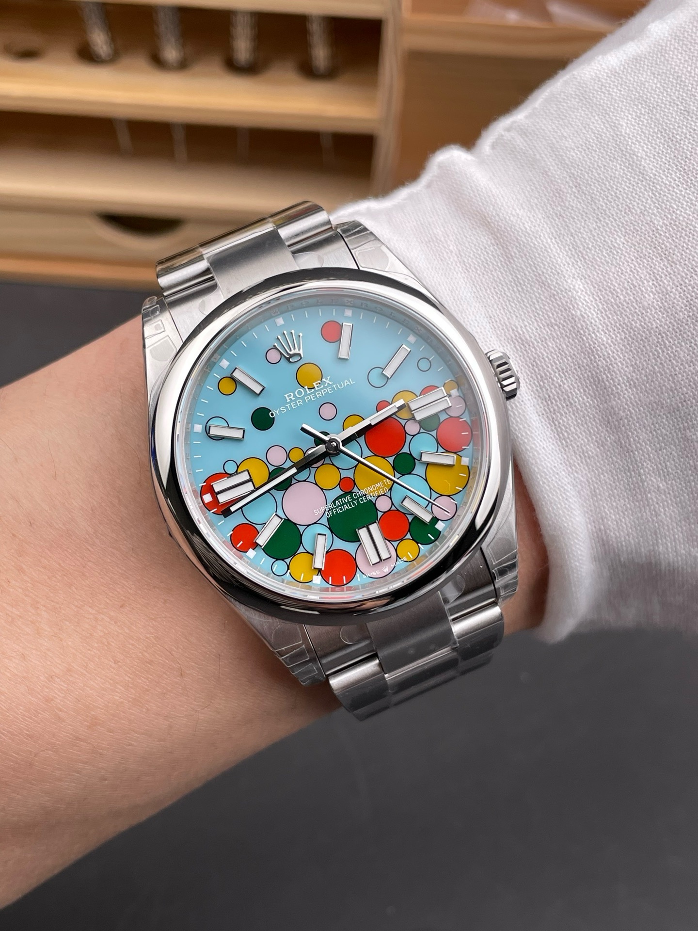 Rolex Oyster Perpetual 41 Celebration Dial 124300 style -77