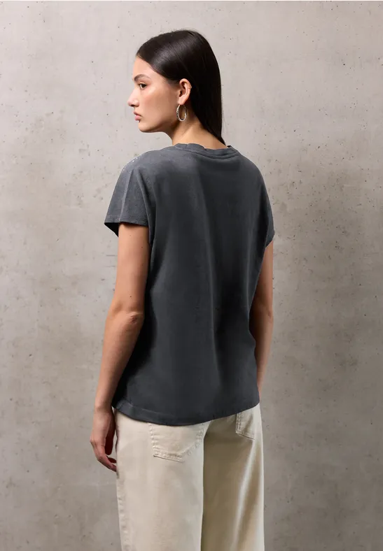 Shirt mit Schmucksteinen