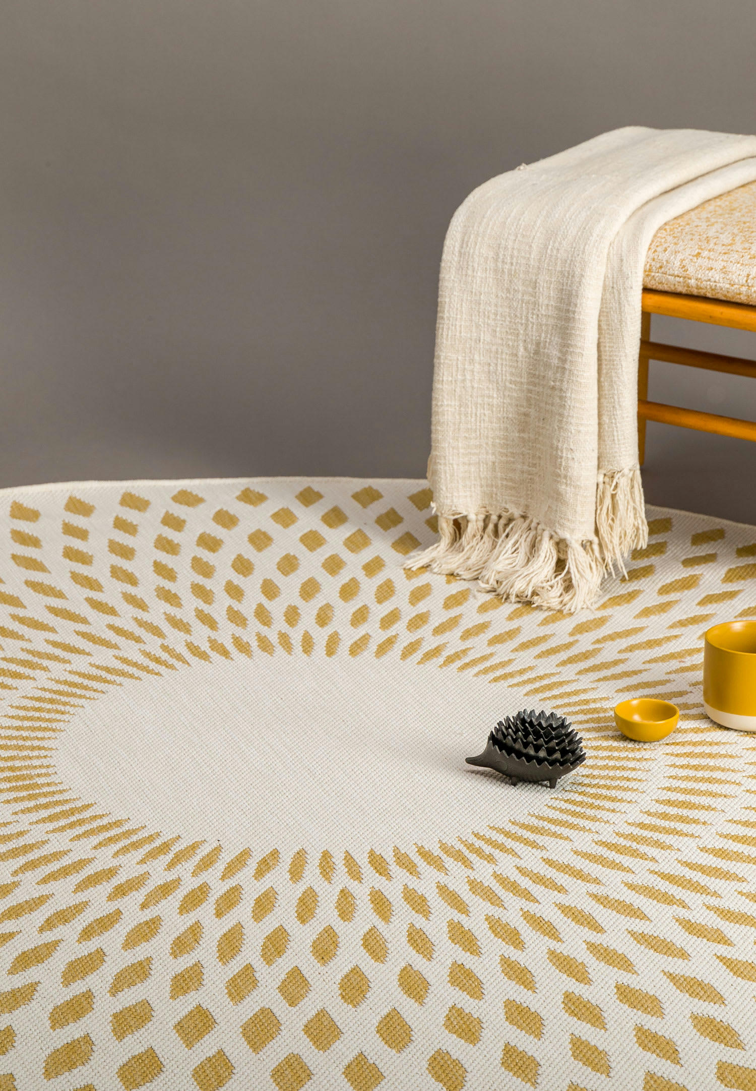 ILLUSION - Tapis rond deco scandinave jaune 240x240, OEKO-TEX®