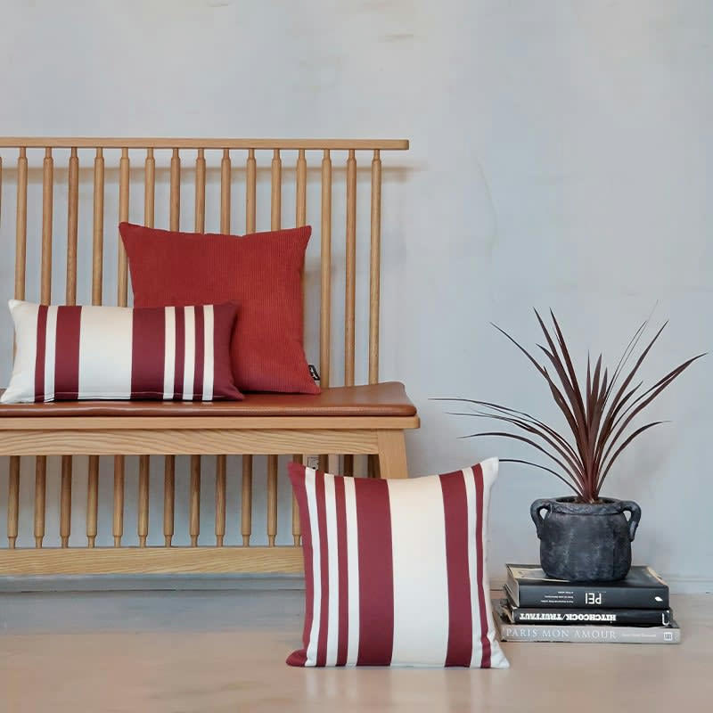 PAMPELUNE - Housse de coussin satin de coton rouge 25x45 cm