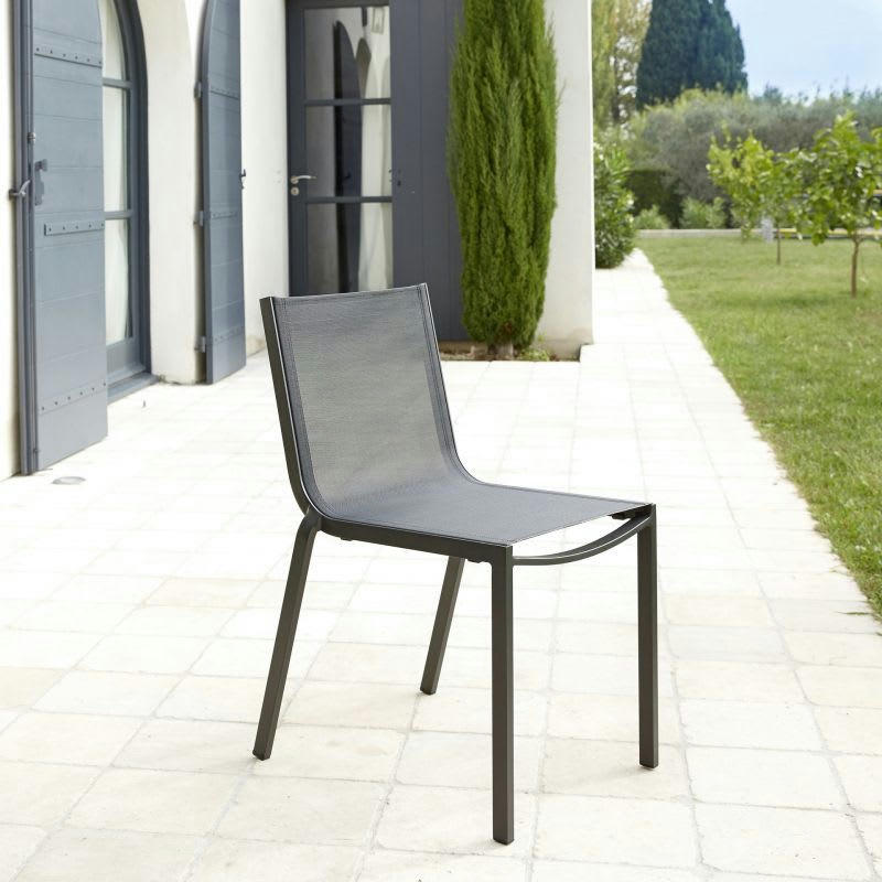 ITAC - Chaise aluminium et textilène empilable gris anthracite