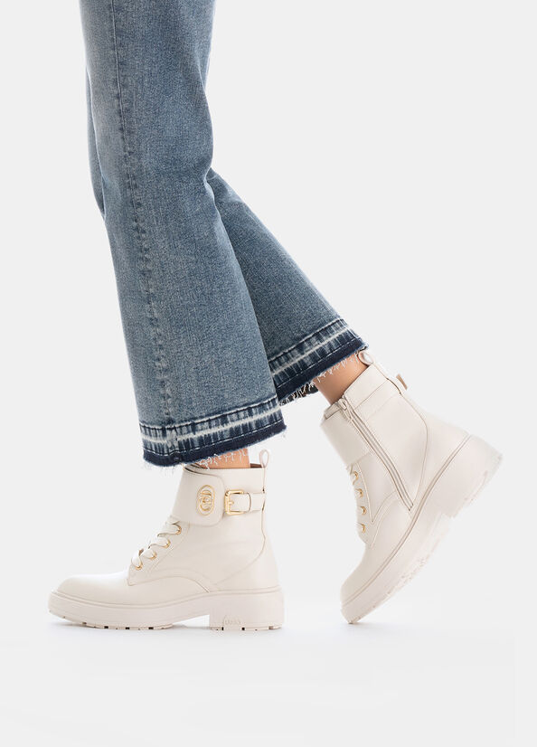 Anfibi in pelle
