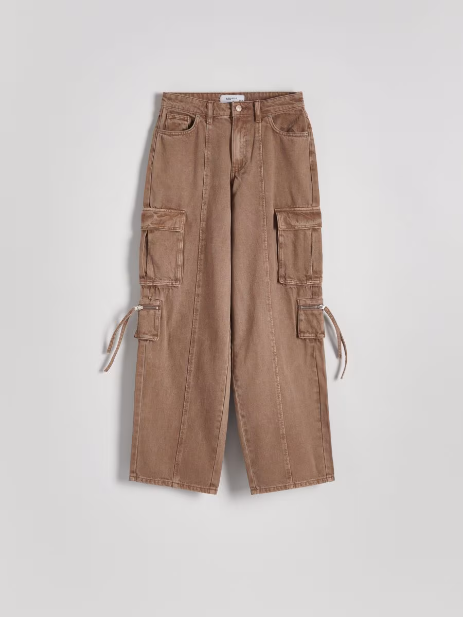 Wide Leg Jeans With Cargo Pockets