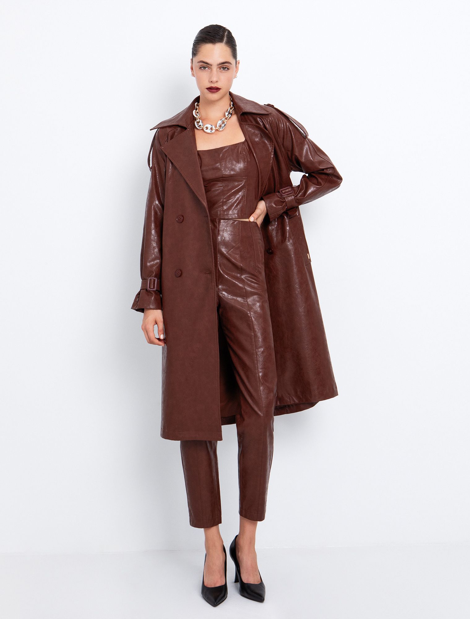 Τοπ από δερματίνη