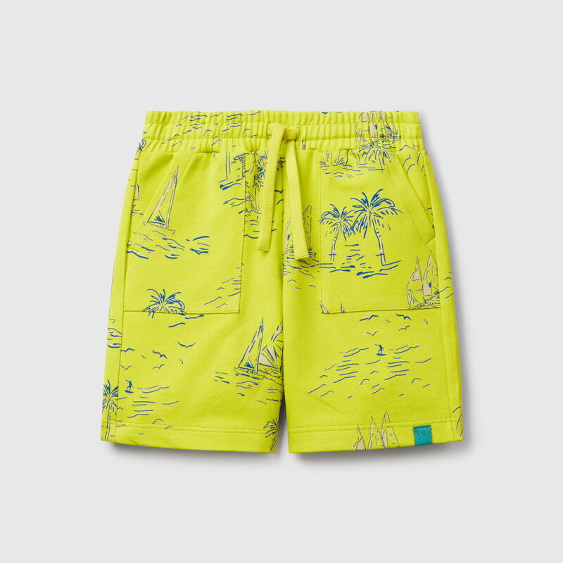 Shorts with beach print
