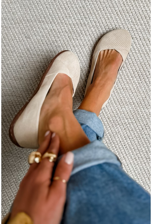 Jasnobeżowe baleriny barefoot Altea