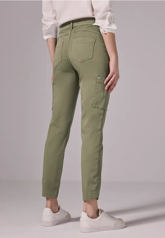 Hose im Cargo-Look