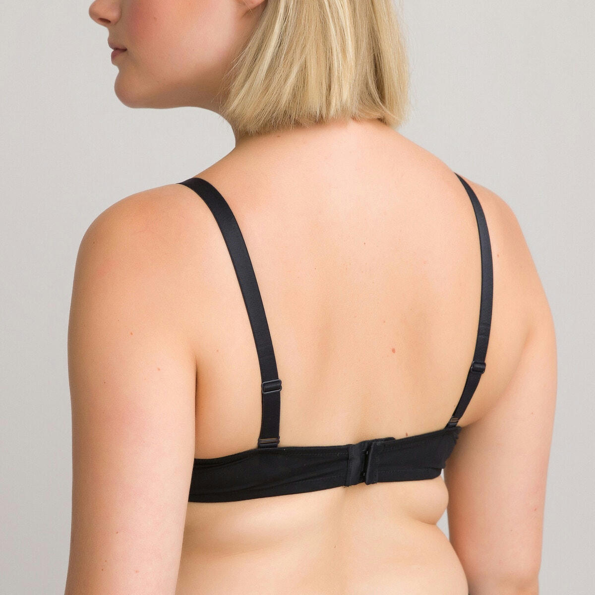 Soutien-gorge emboîtant en tulle fantaisie rayé