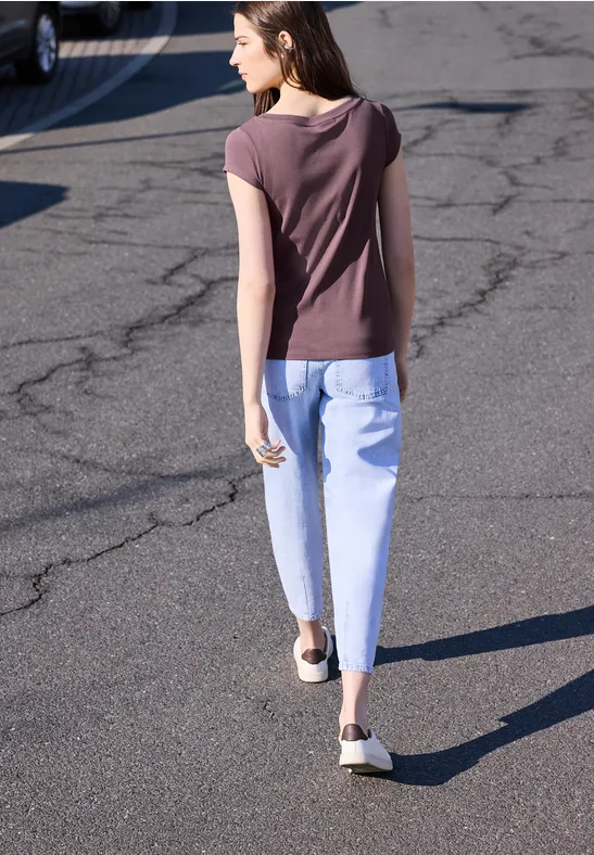 Basic Shirt mit U-Boot-Ausschnitt