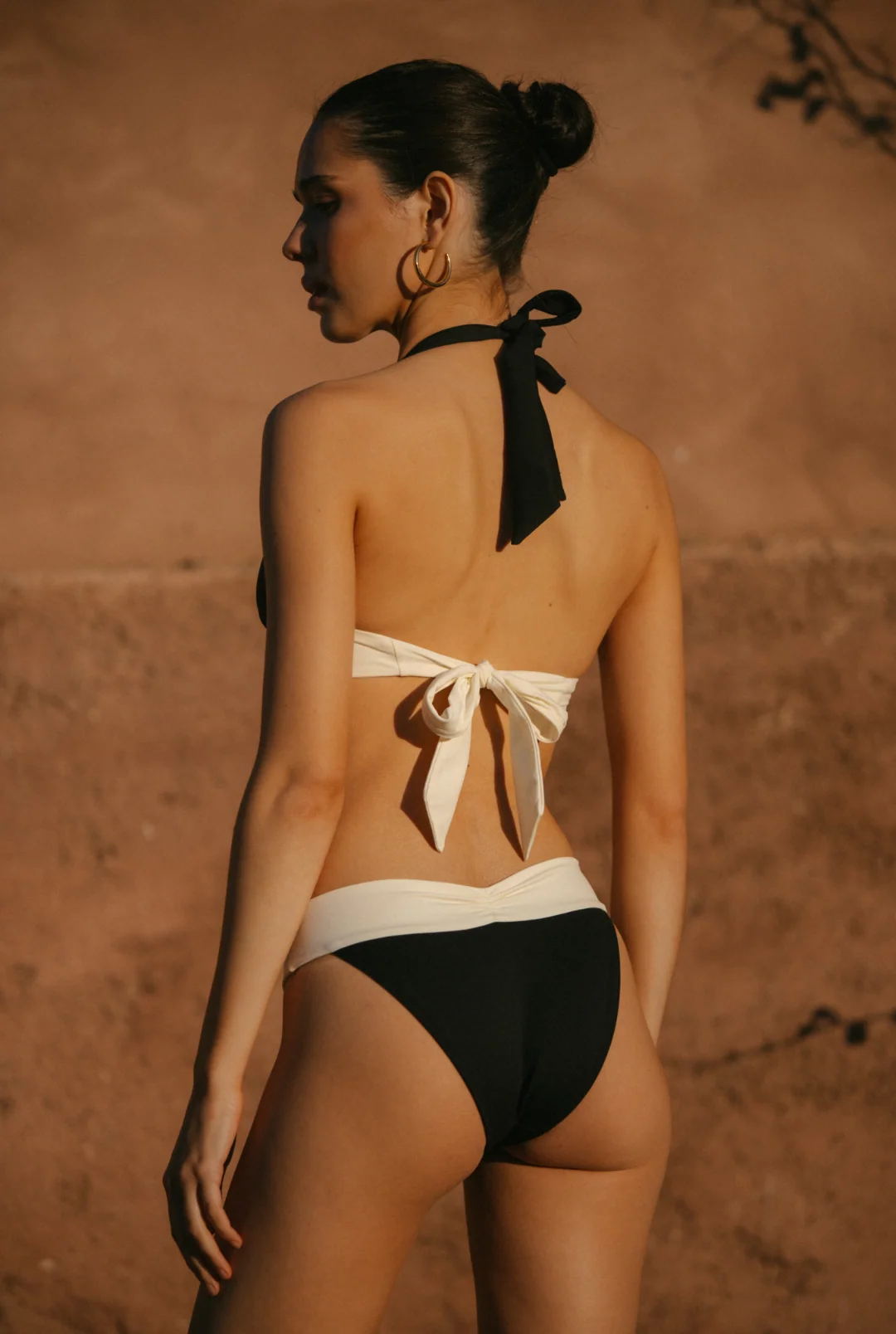 St Kitts Top - Black/Ivory PYRATEX®