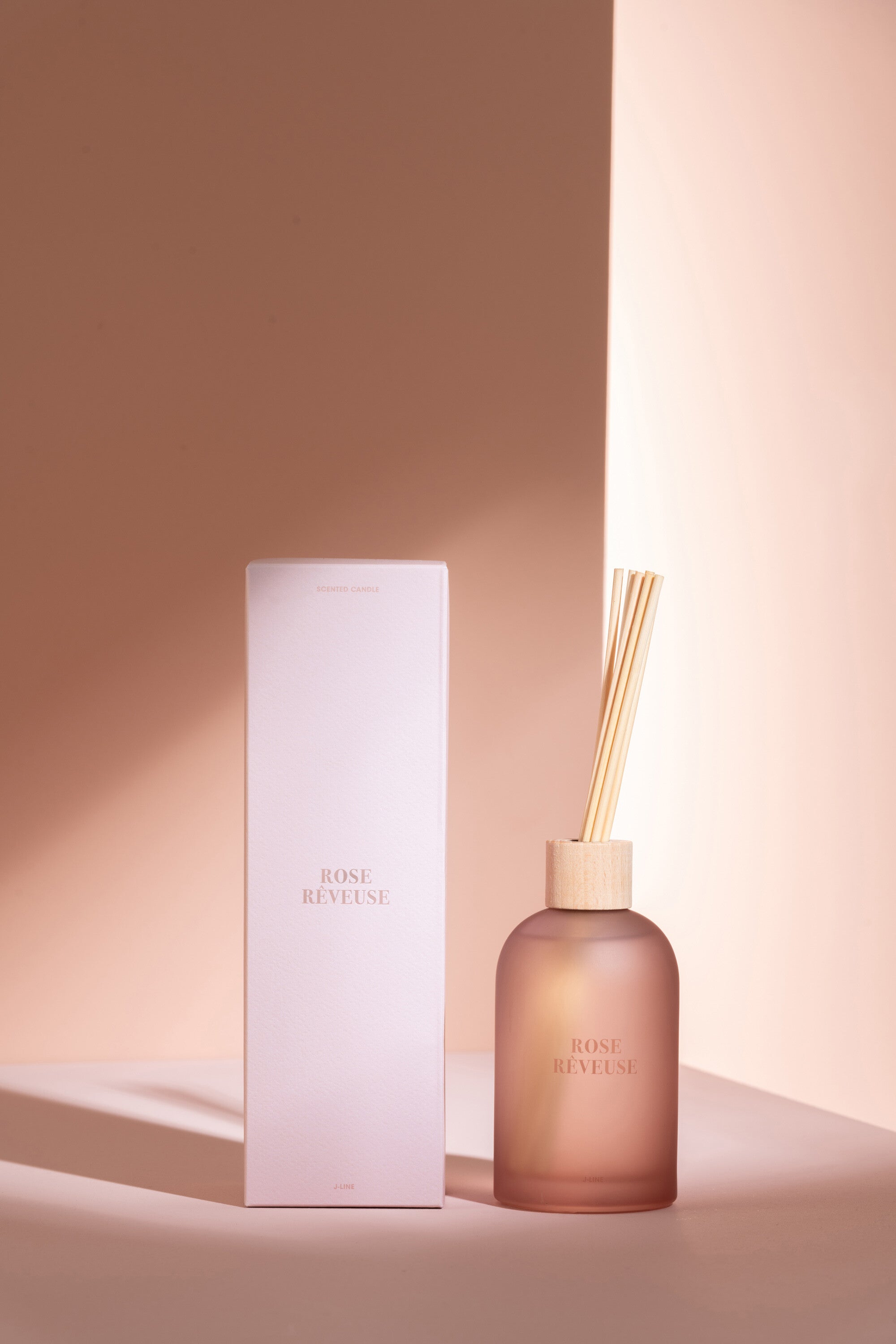 J-Line geurstokjes Accords Essentiels - Rose Rêveuse - roze - 250 ml