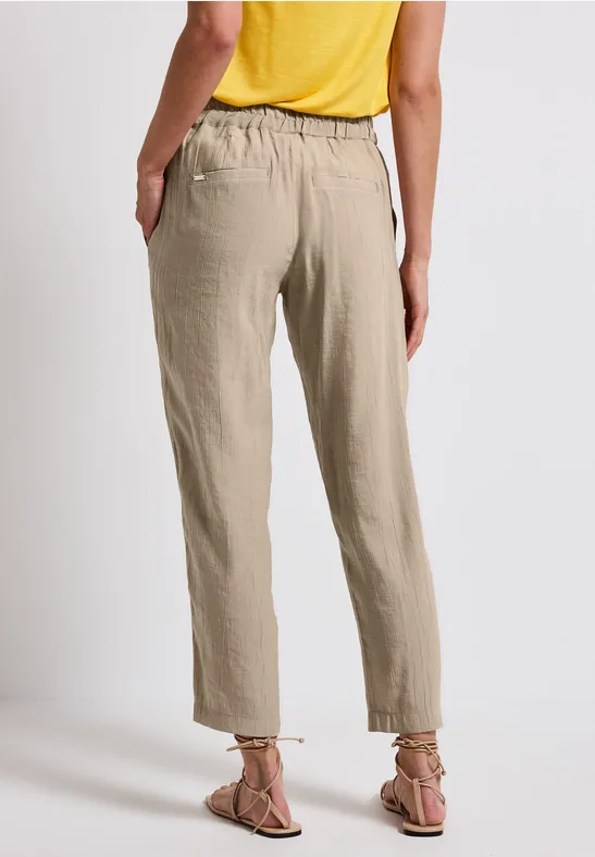 Loose Fit Hose mit Struktur