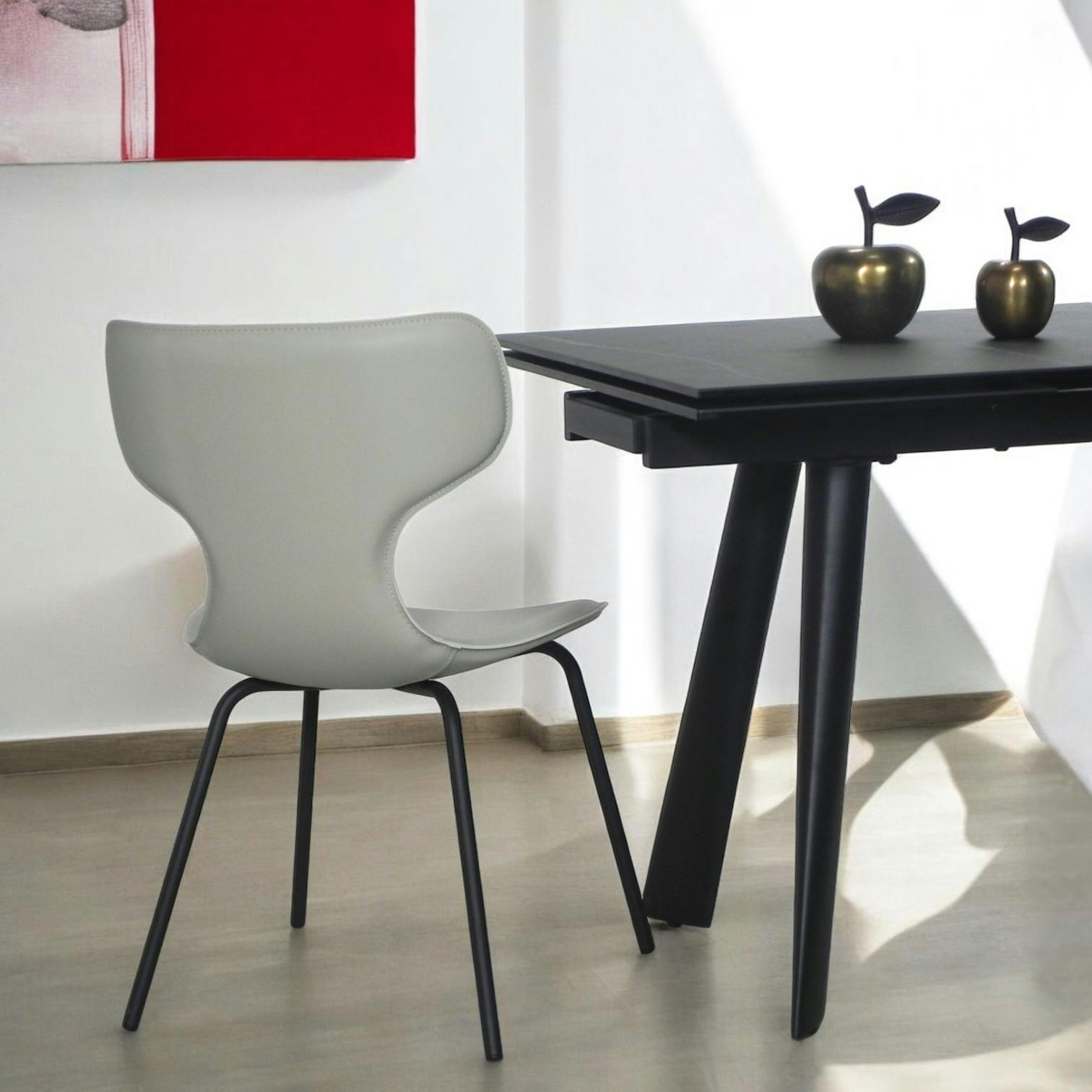 Chaise beige avec dossier en T, revêtement nettoyable (lot de 2) LOMBARDIE