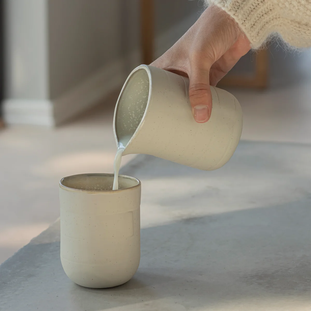 Mette Ditmer - Sand Grain Krug, 420 ml, kit
