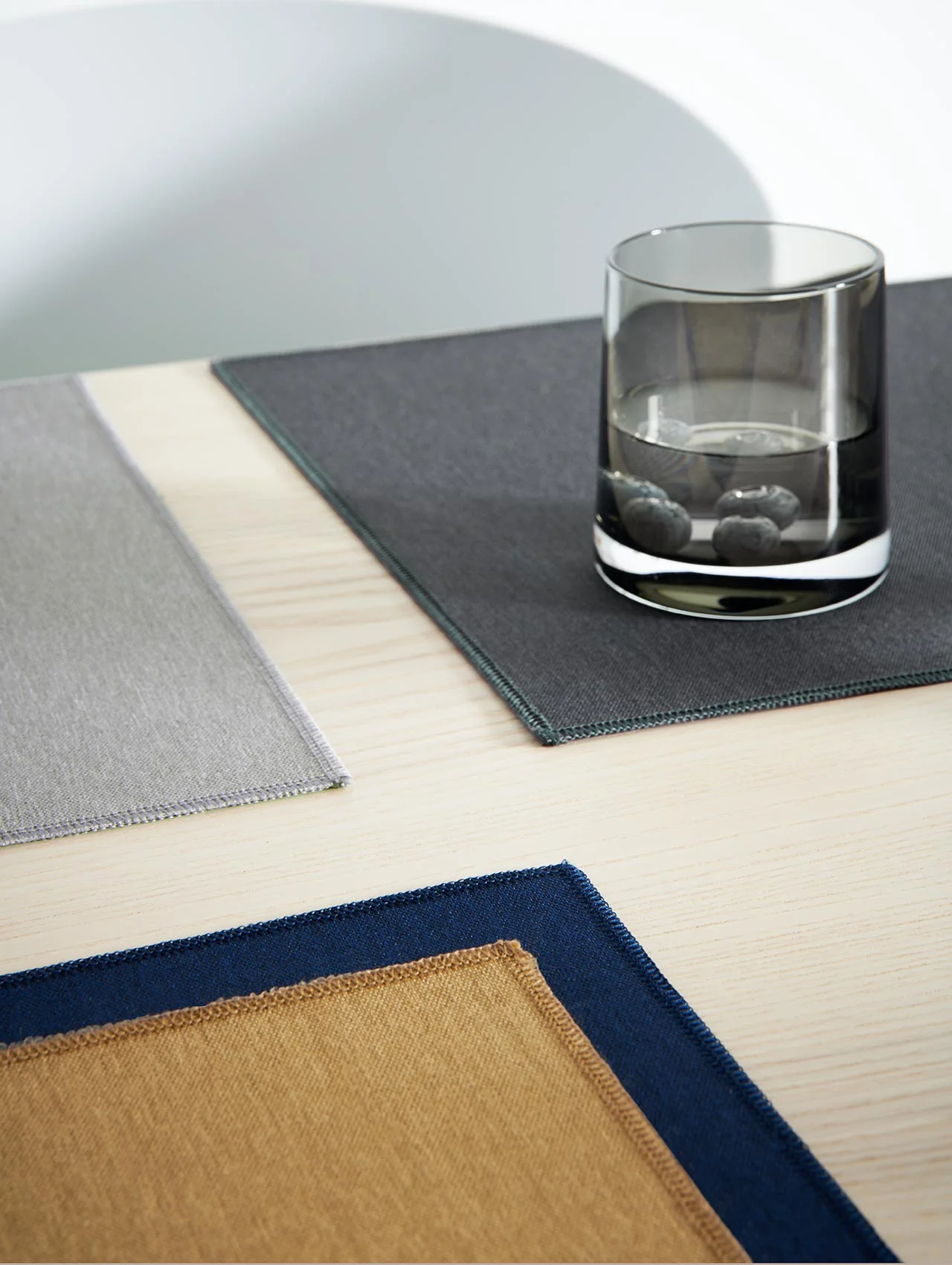 tischset, silk grey
