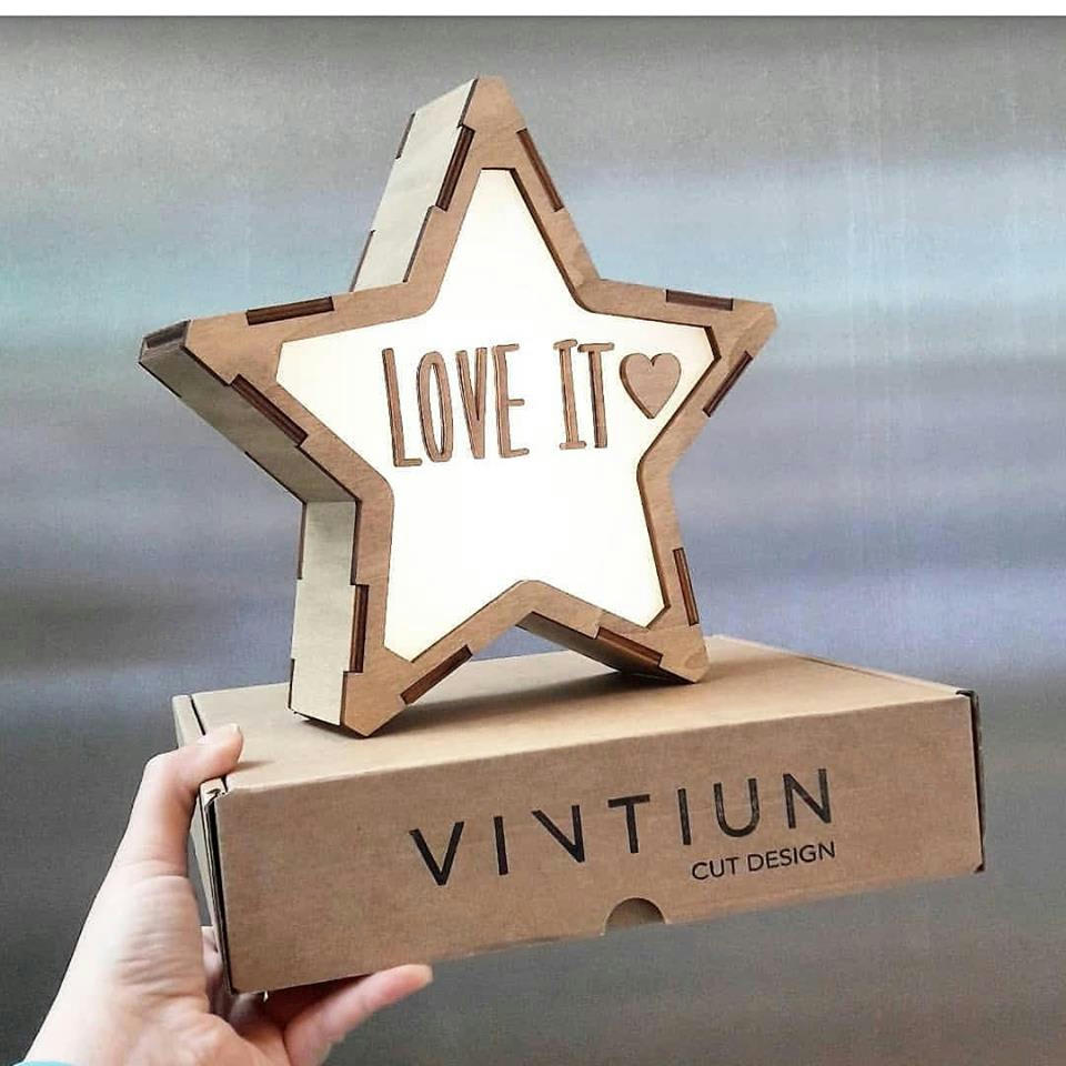 - Etoile lumineuse personnalisable