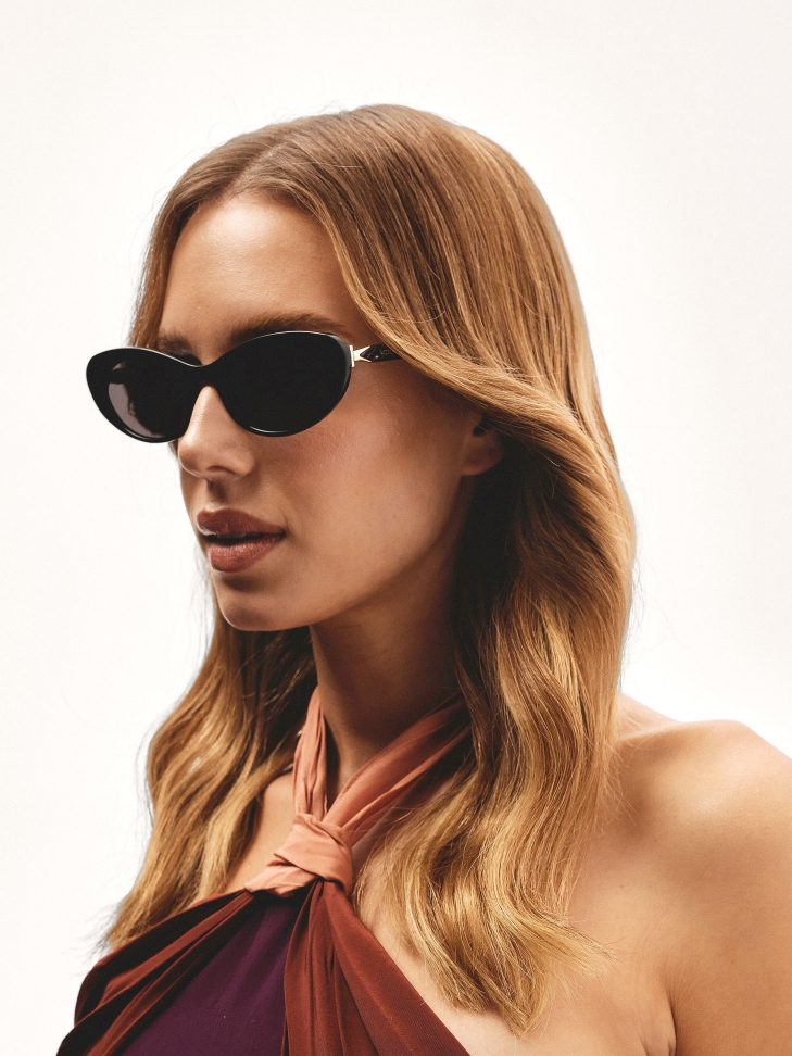 Ladies' sunglasses with colourful temples