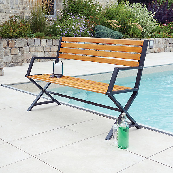 Banc en acier de couleur noir et pin couleur teck (131x54 cm - Noir)