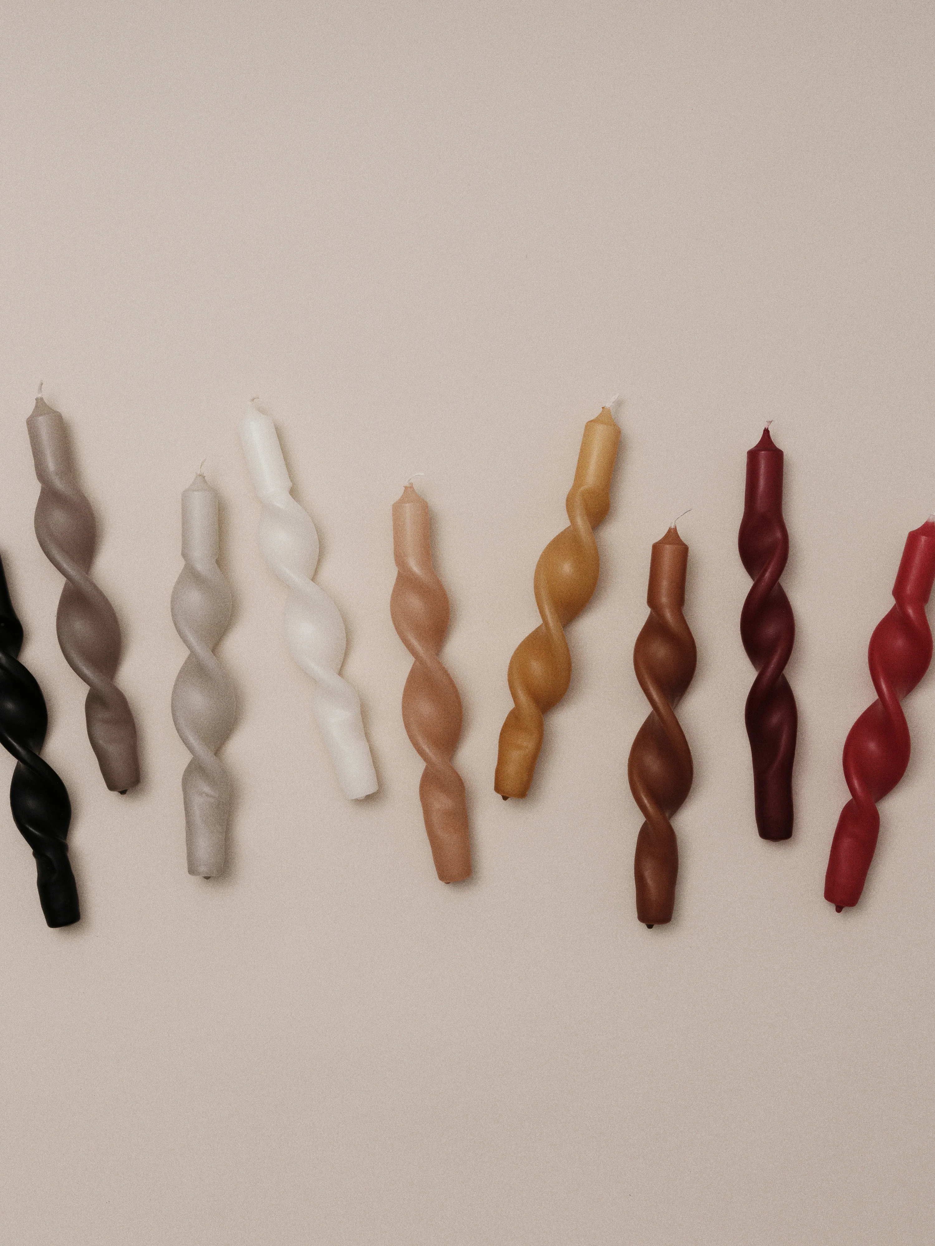 Handgefertigte Stabkerzen Twist, 2er-Set