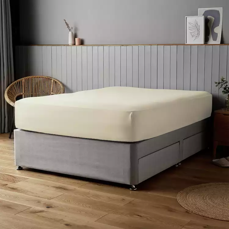 Silentnight Supersoft Plain Cream Fitted Sheet - Single