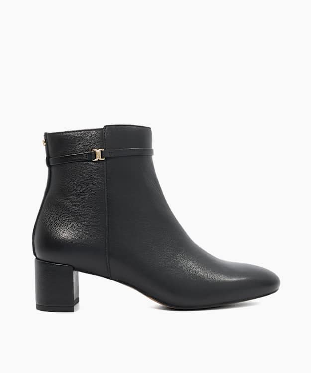 Oaken Black - Heeled Ankle Boots
