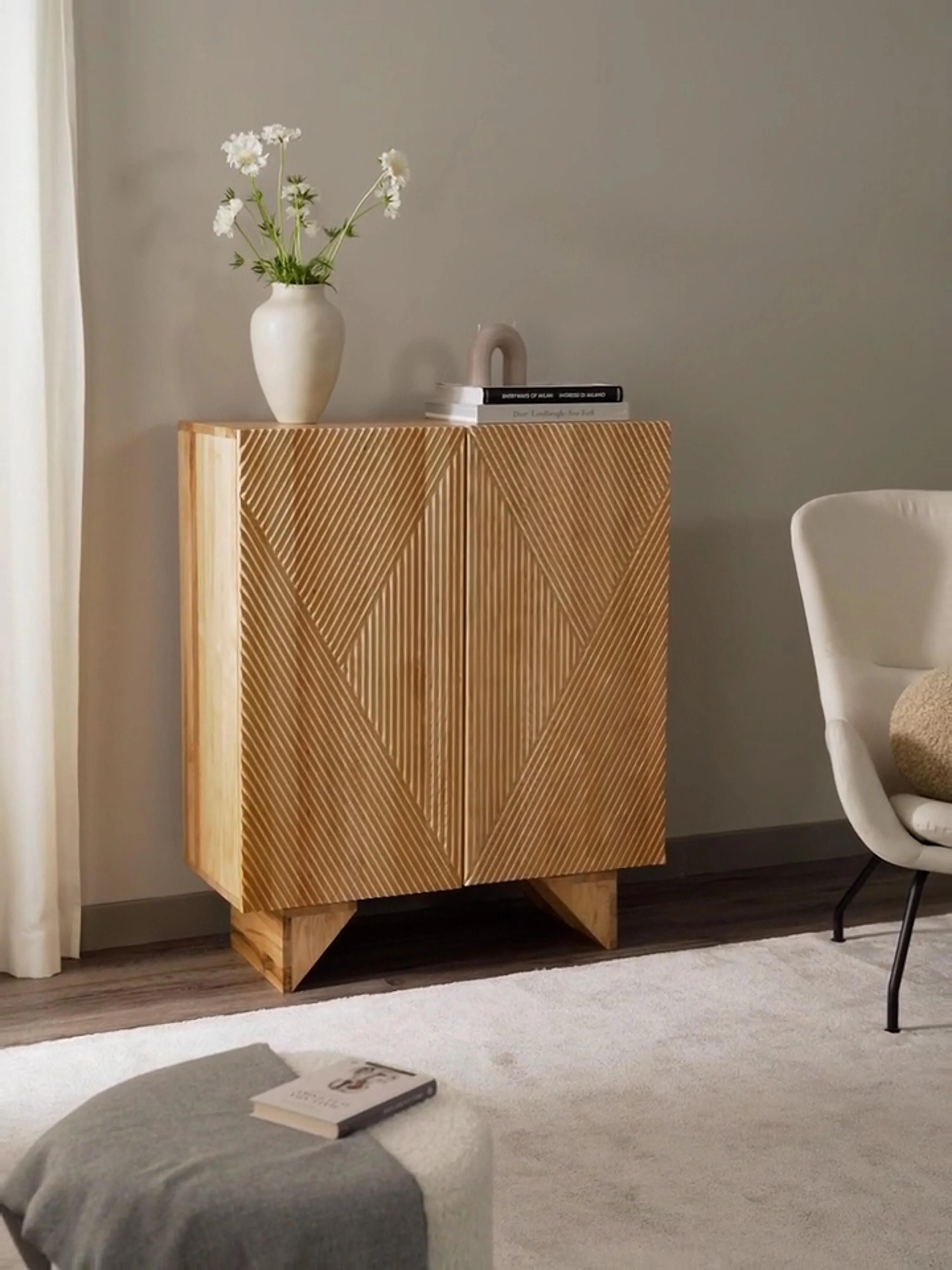 Highboard Louis aus Eschenholz