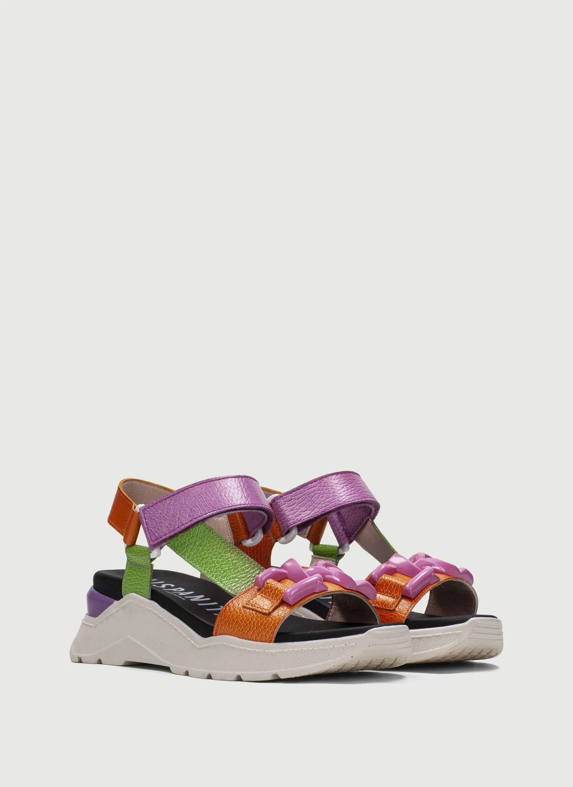 Sandálias com Tira no Tornozelo em Multicolor