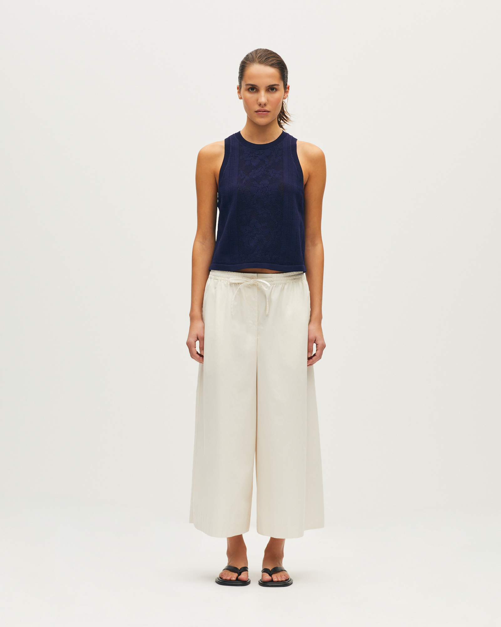 Top sans manches en coton crochet