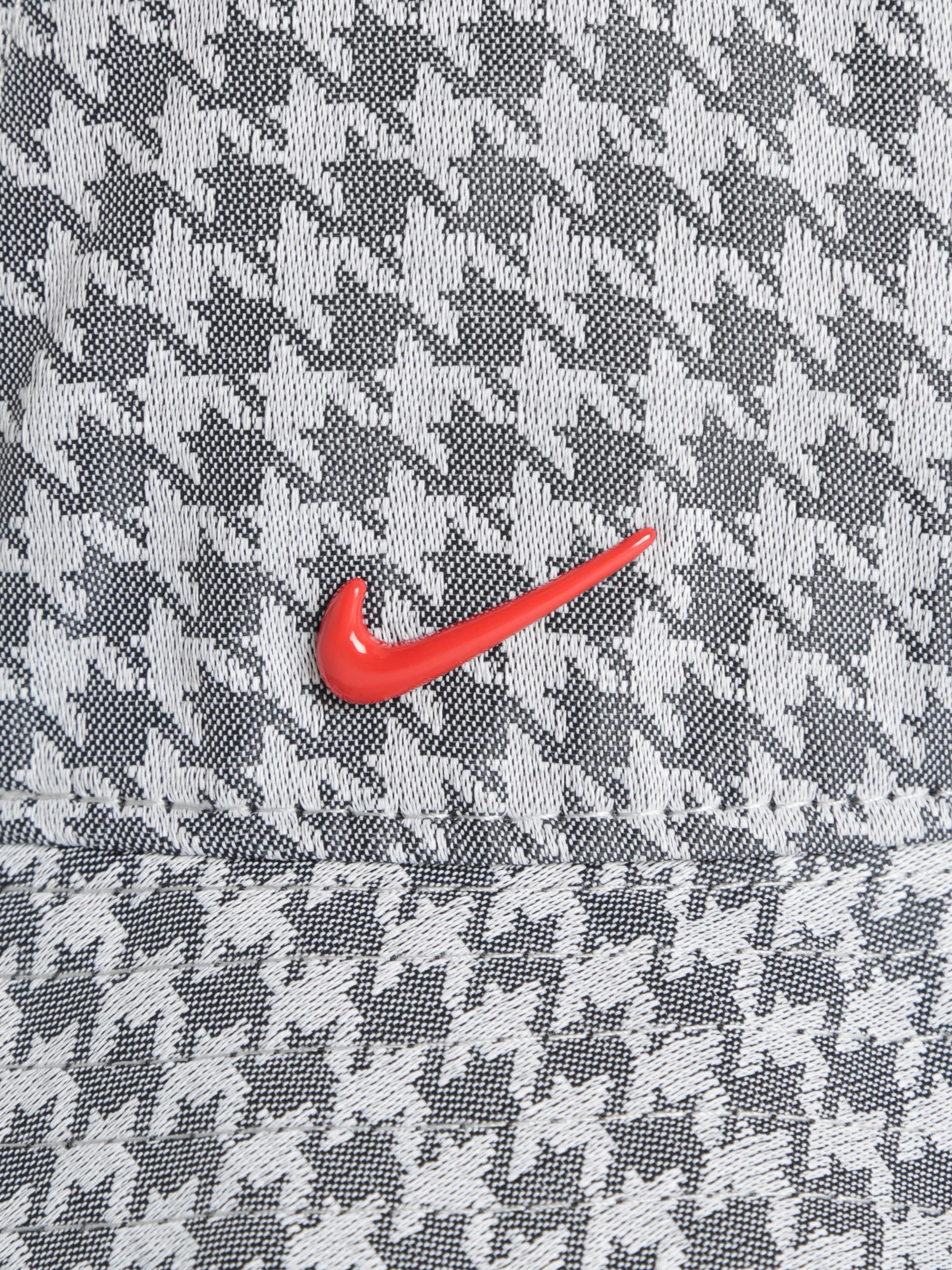 Sportswear Icon Clash Bucket Hat