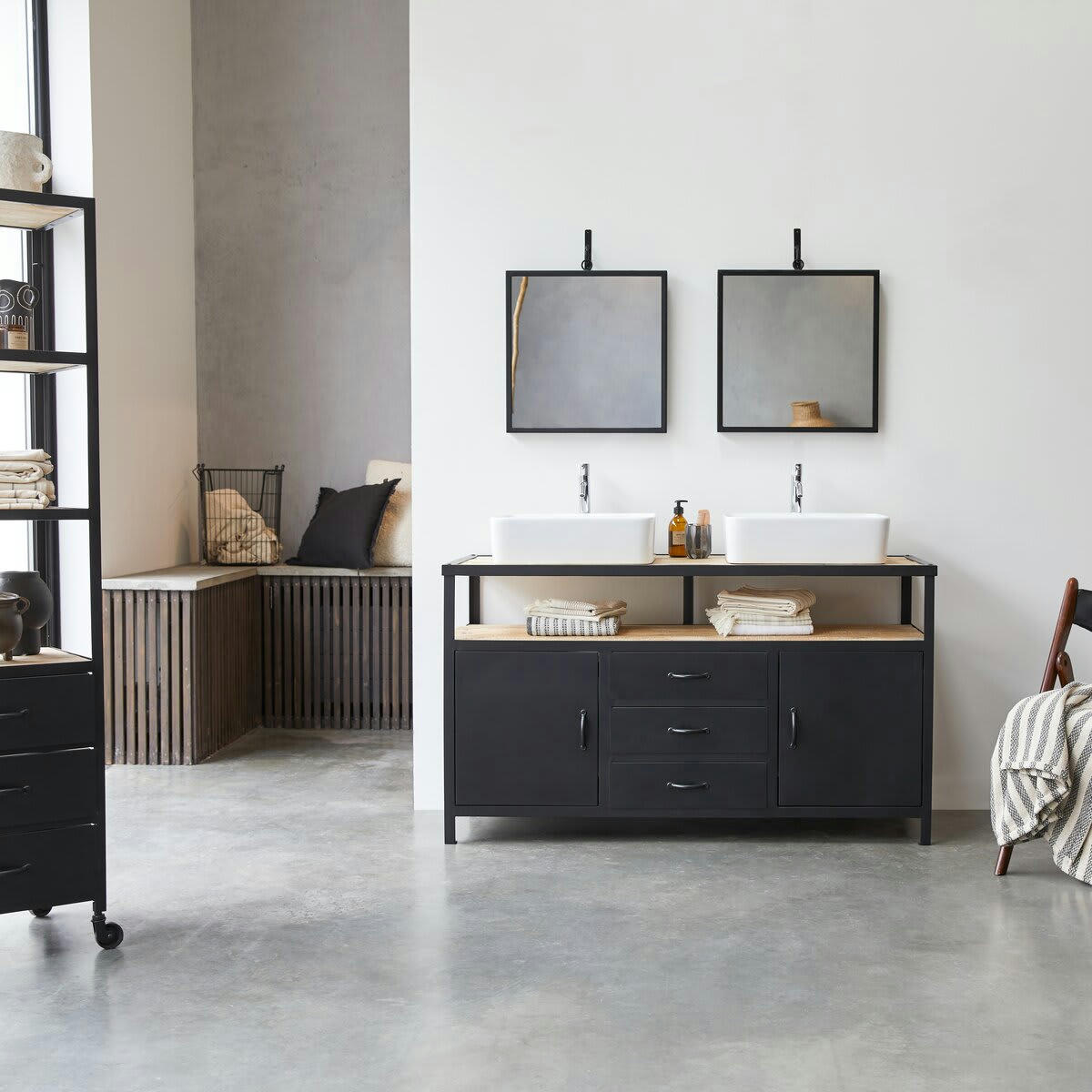 INDUSTRIEL - Meuble sous vasque en manguier massif et métal 140 cm