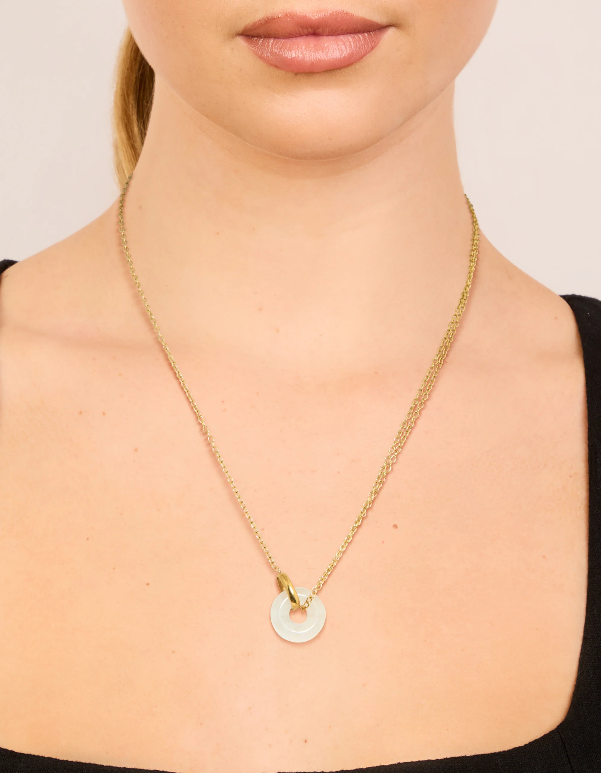 Waterproof Gold Plated Stainless Steel Acrylic Doughnut Pendant Necklace
