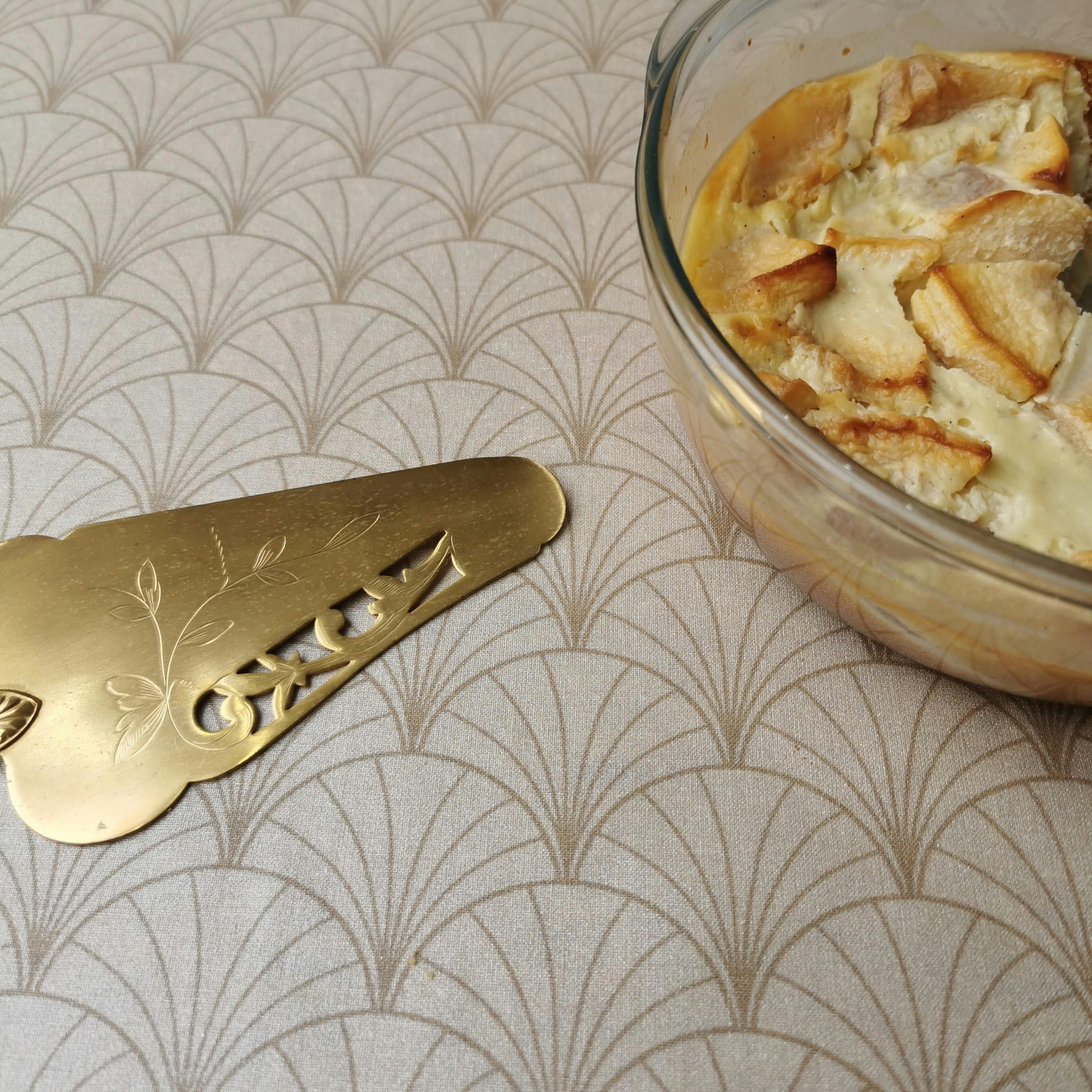 PAPYRUS - Nappe enduite ovale 160 x 240 cm nacrée