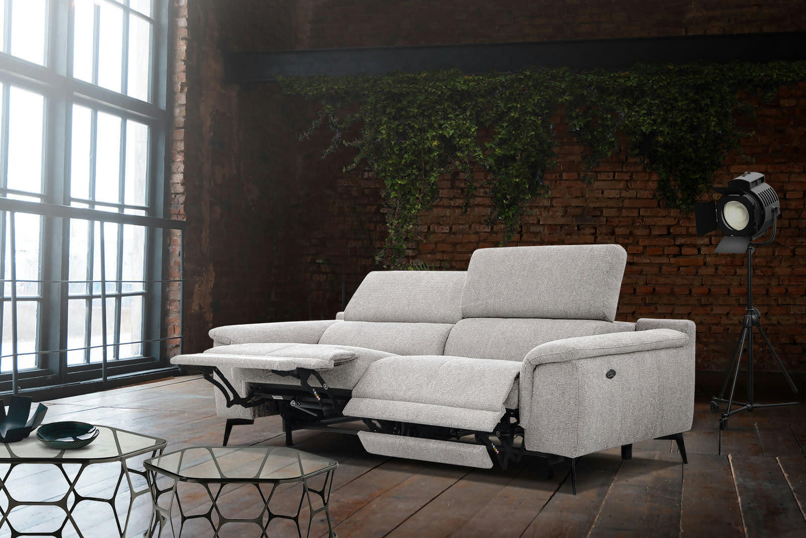 FIERO - Canapé droit 3 places XXL avec 2 relax  électriques tissu beige clair