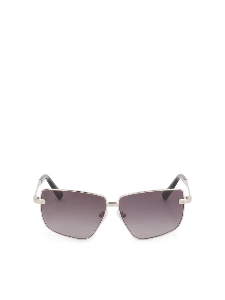 Sunglasses with geometric shape