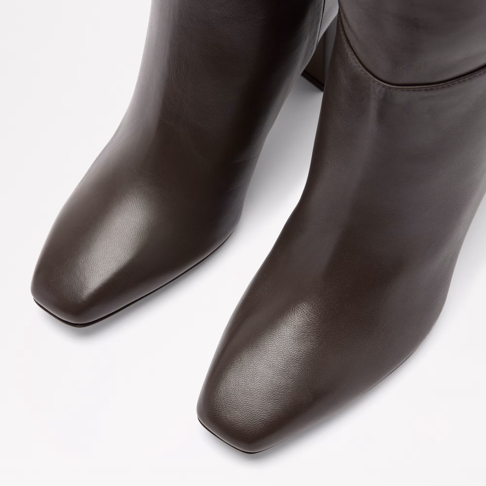 Middlewood<br>Knee High Heeled Boot