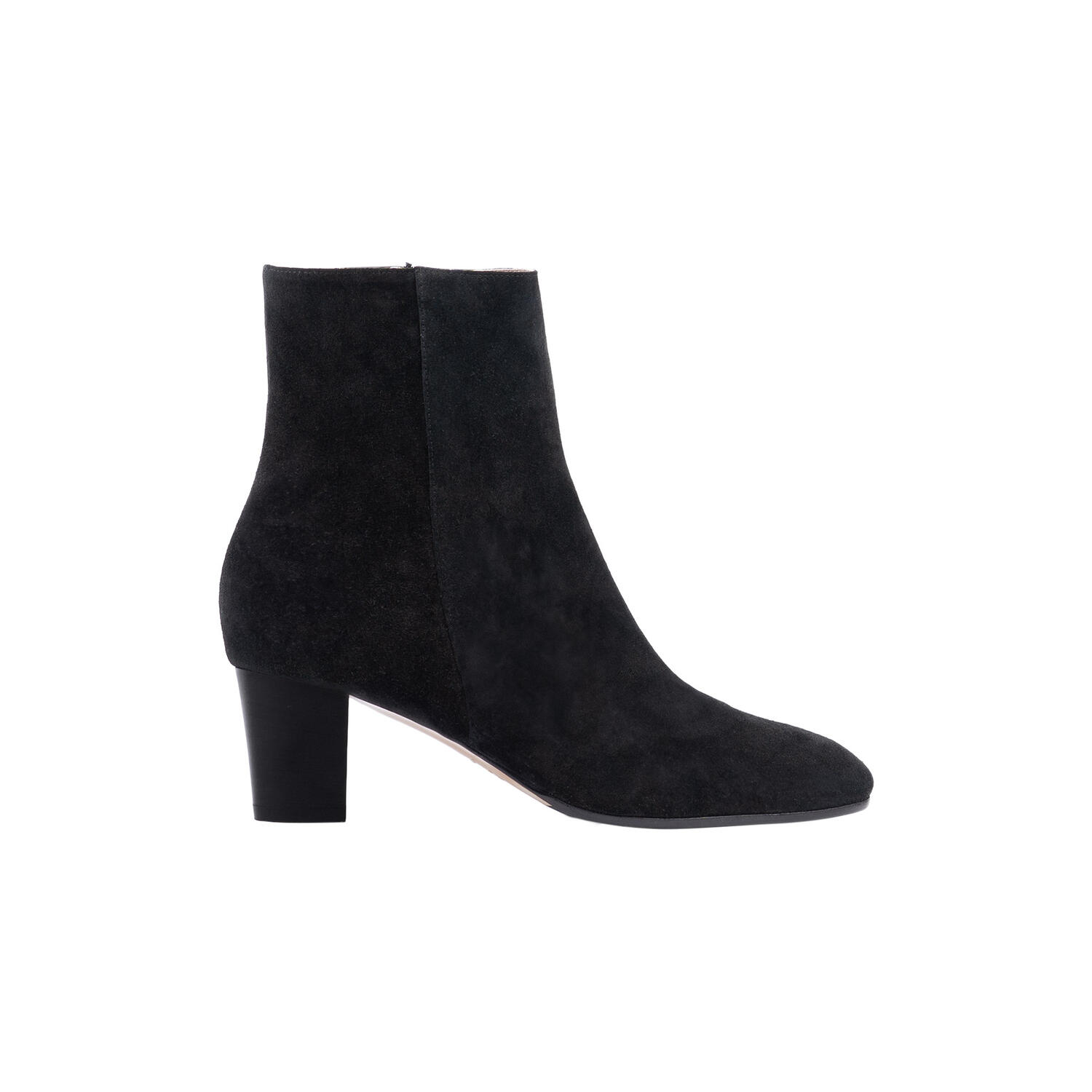 Bella, black