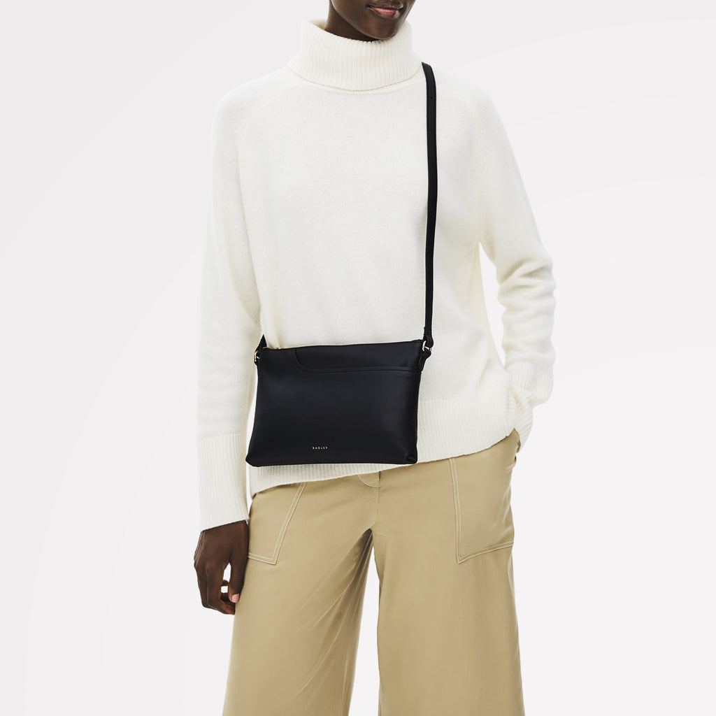 Pockets - Medium Ziptop East-West Cross Body Bag