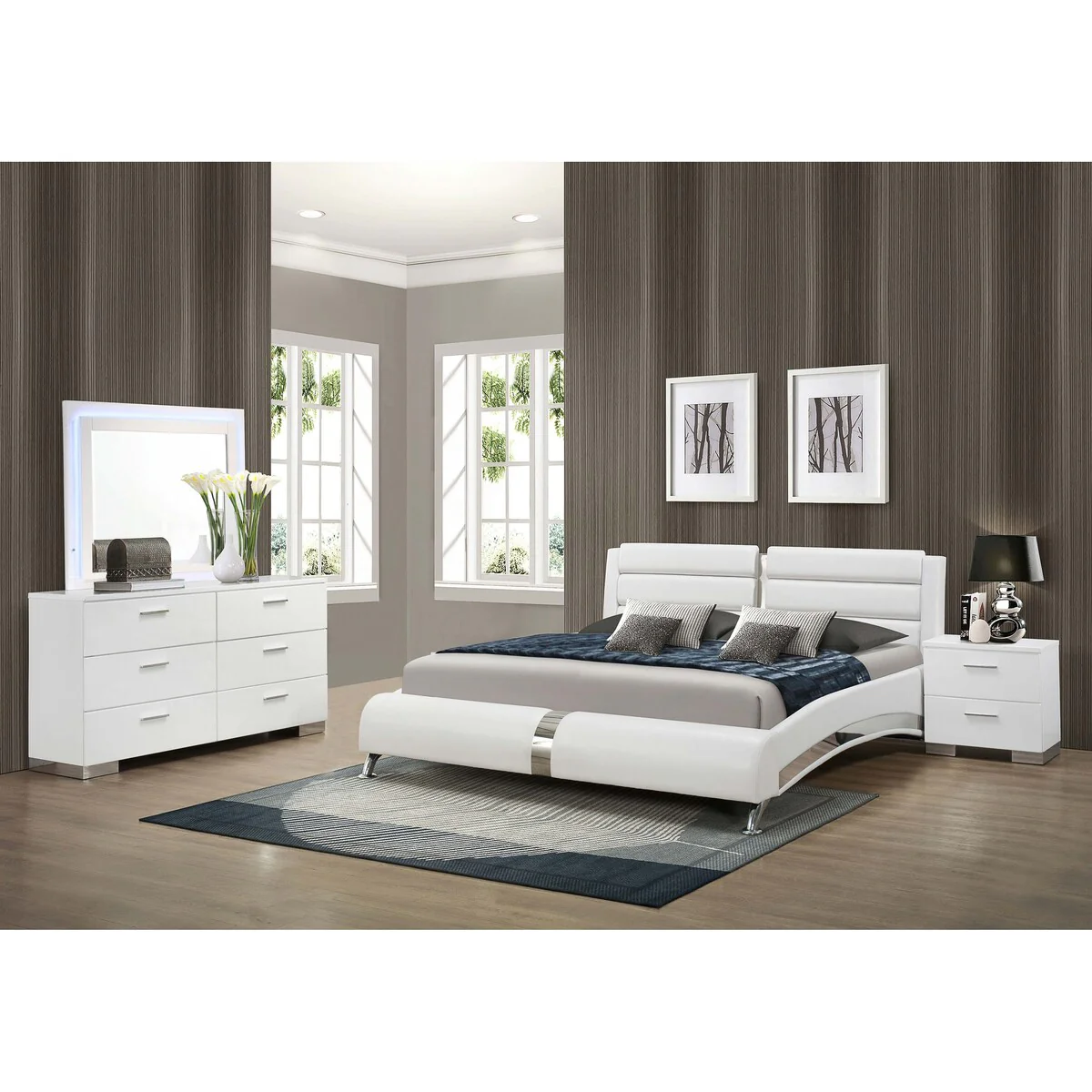 Jeremaine Bedroom Set White